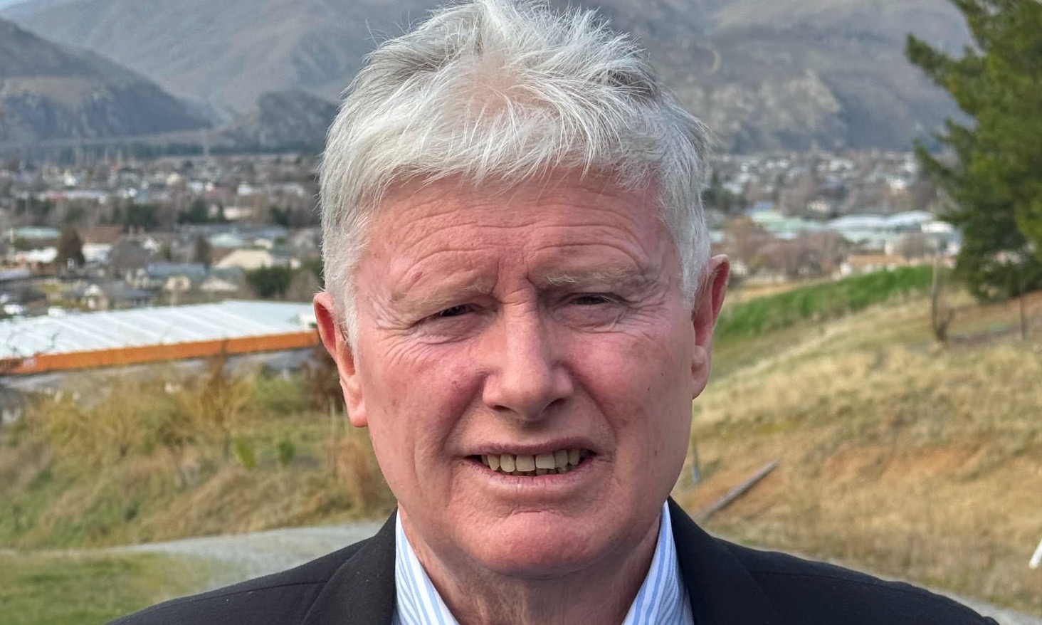 Grandson of former mayor makes bid for council’s top seat 