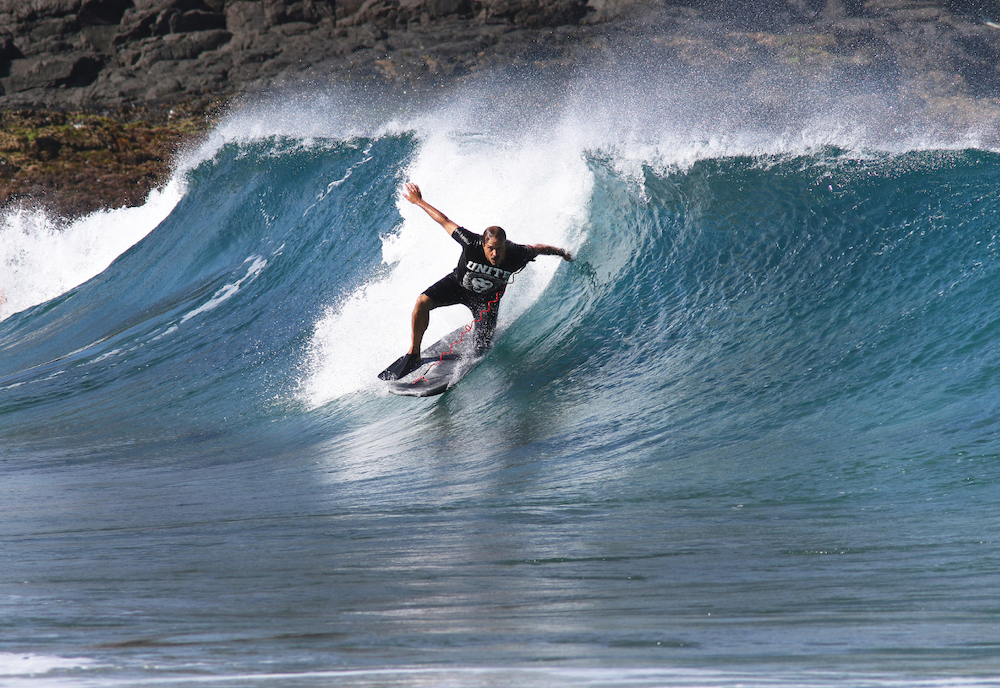 Juan gets down on one knee for Australian bodyboarding titles