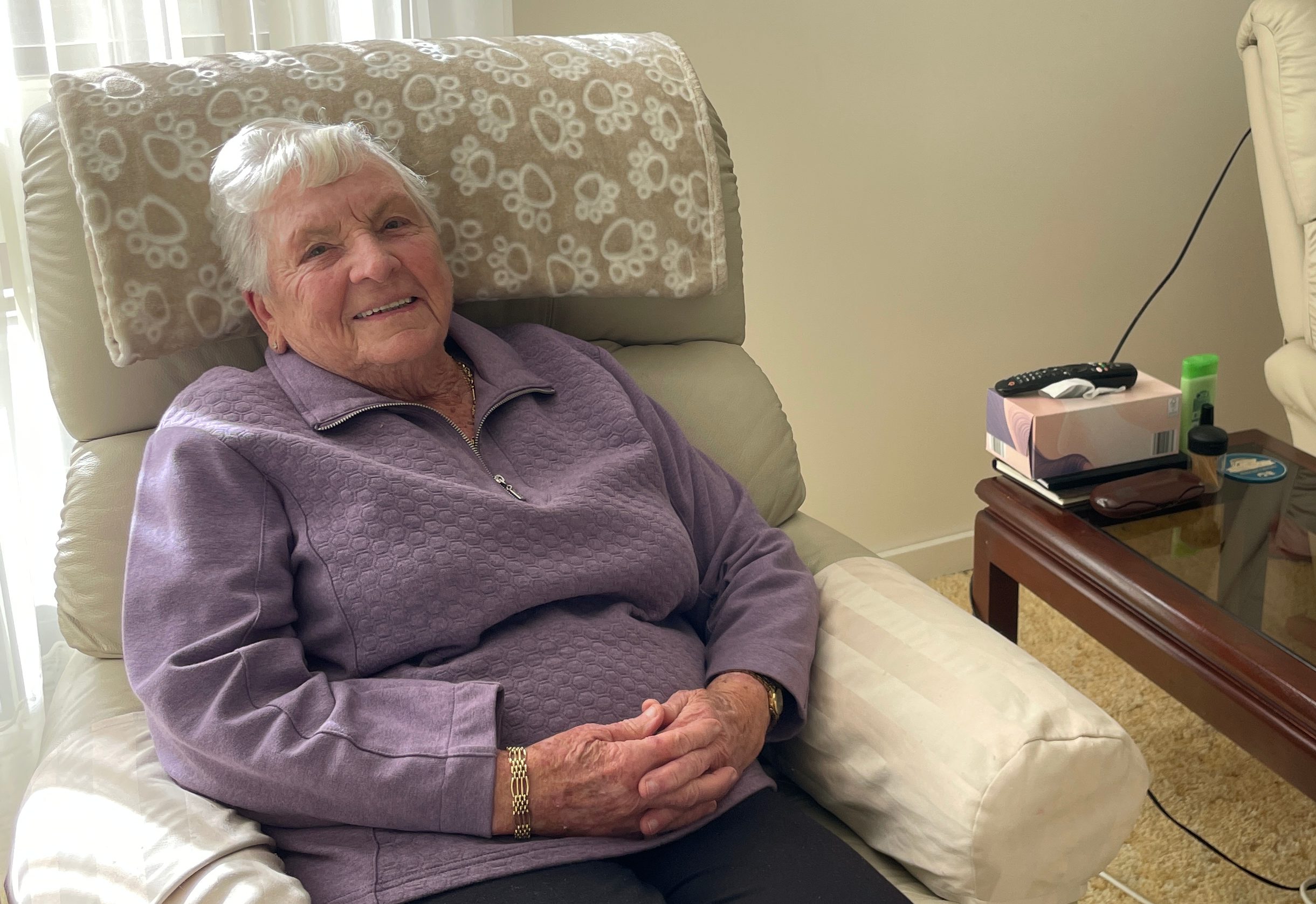 Beryl takes a kart down memory lane at golf gala day