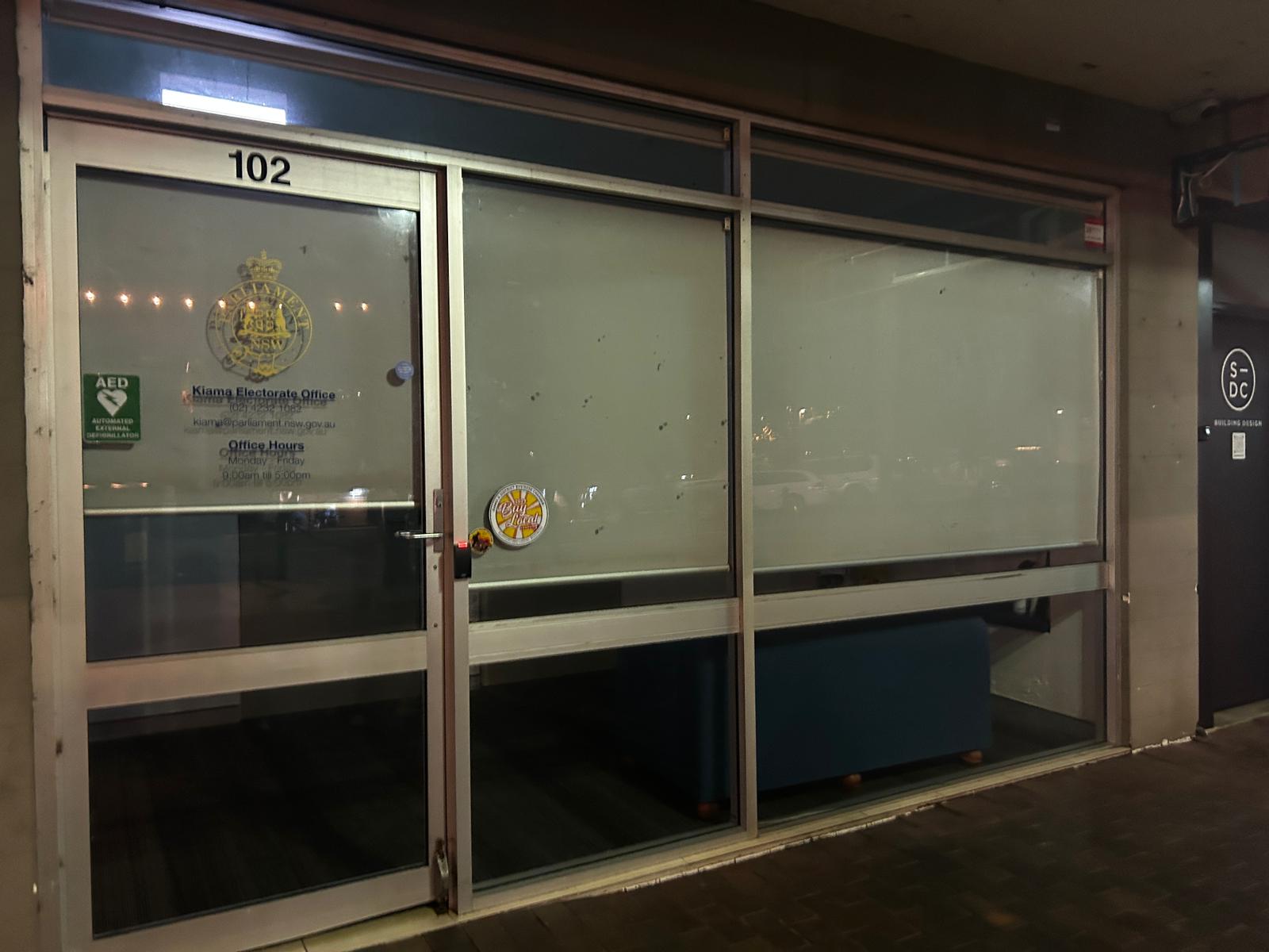 Ward's office stripped of signage after resignation 