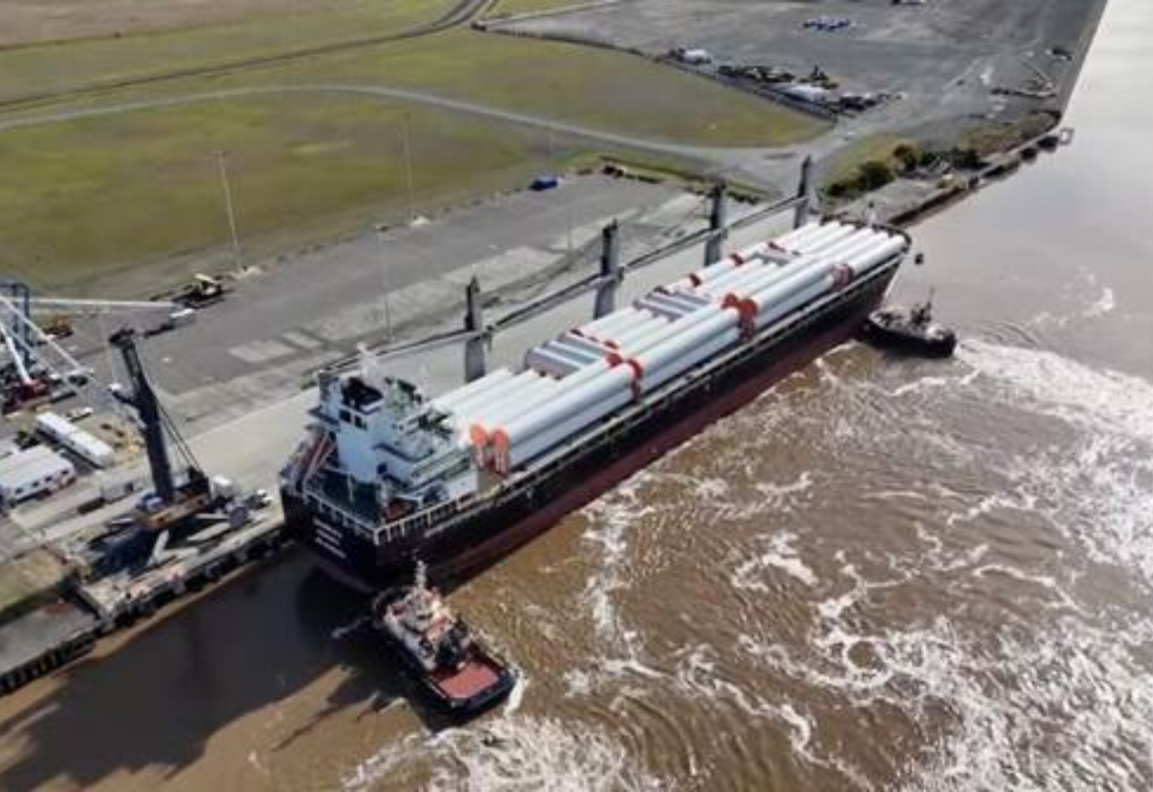 Wind turbines en route for major regional projects