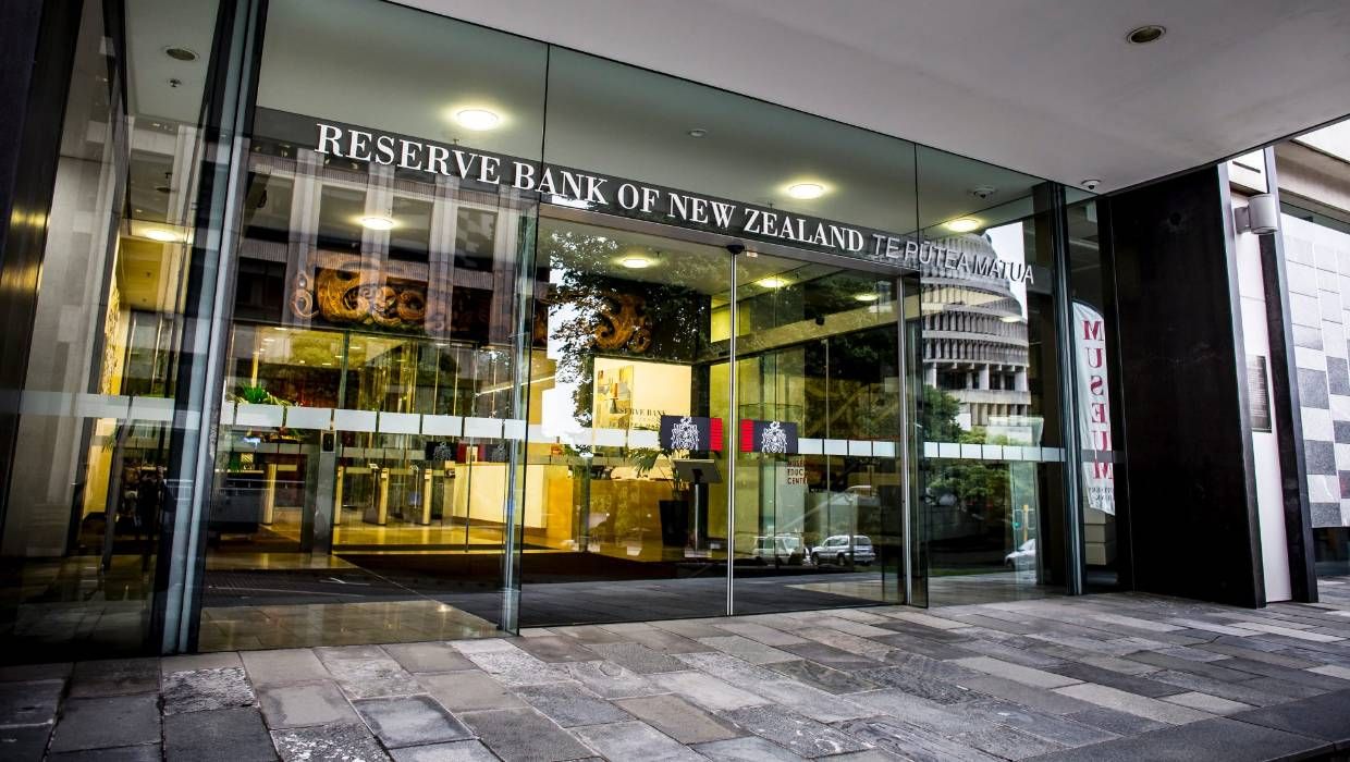 OCR Cut to 3 Percent as Recovery Stalls