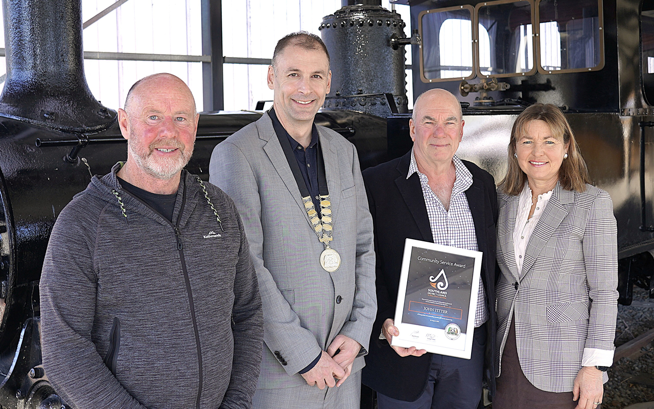 Lumsden’s train man John Titter honoured for service to community