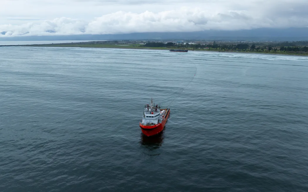 Tugboat reaches stranded tanker stuck off the coast of Stewart Island