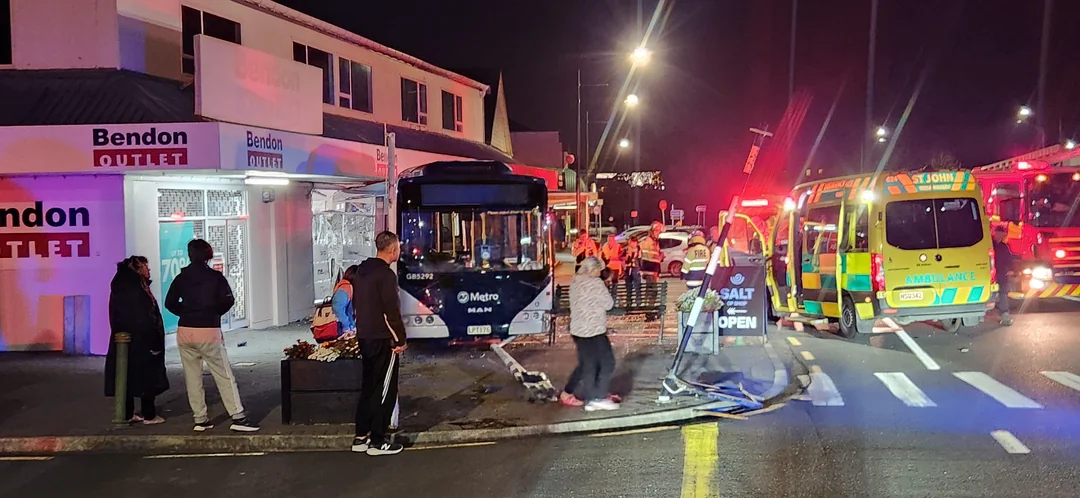Bus Crashes Into Silverdale Liquor Store
