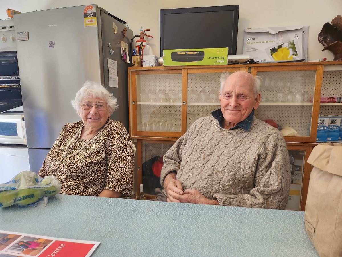 June and Ken Spinks honoured at Balranald Gallery