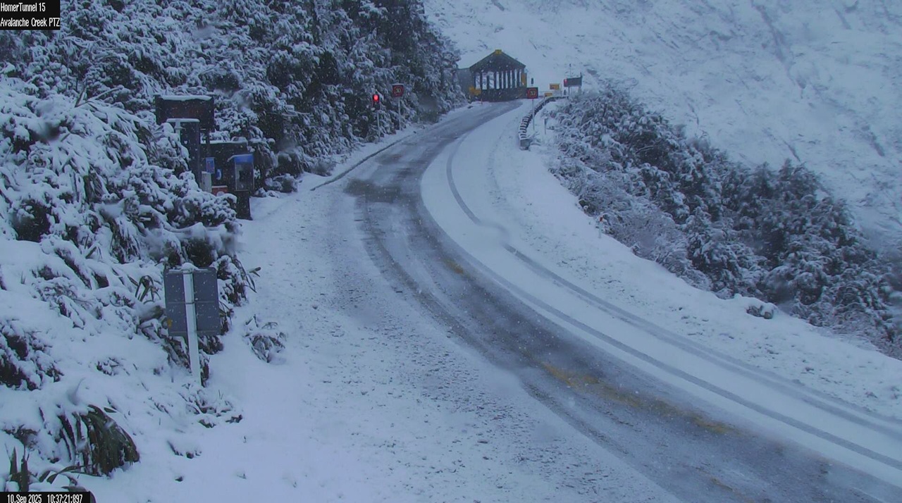 Milford Road Moderate Avalanche Hazard - Update