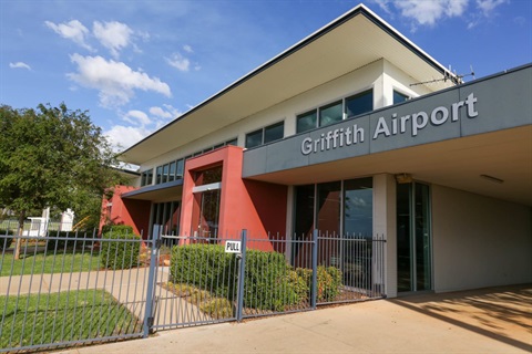 Griffith Airport to introduce paid parking system using licence plate technology