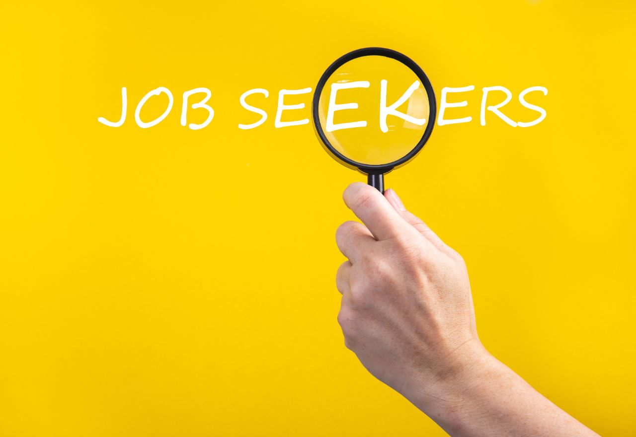 More Jobseekers Moving Off Benefits