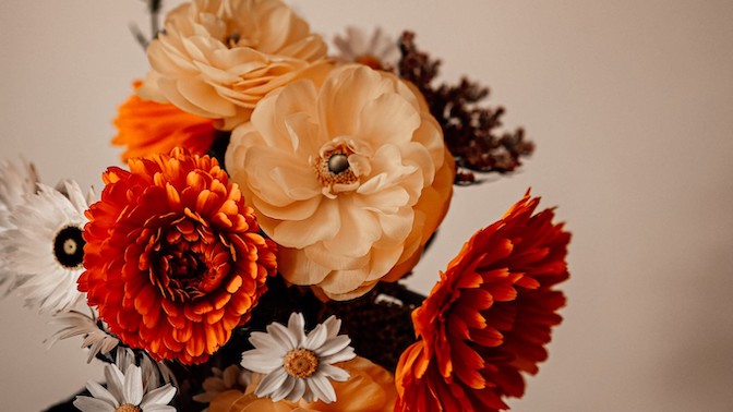Connect to nature through flowers