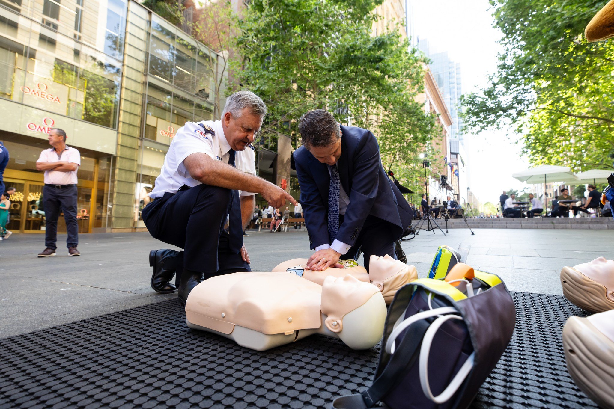 Interactive map to help find life-saving AEDs on South Coast 