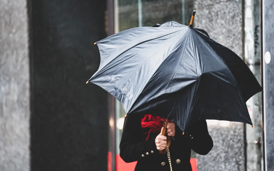 'Significant' Labour Day storm to bring heavy rain, gales, possible snow