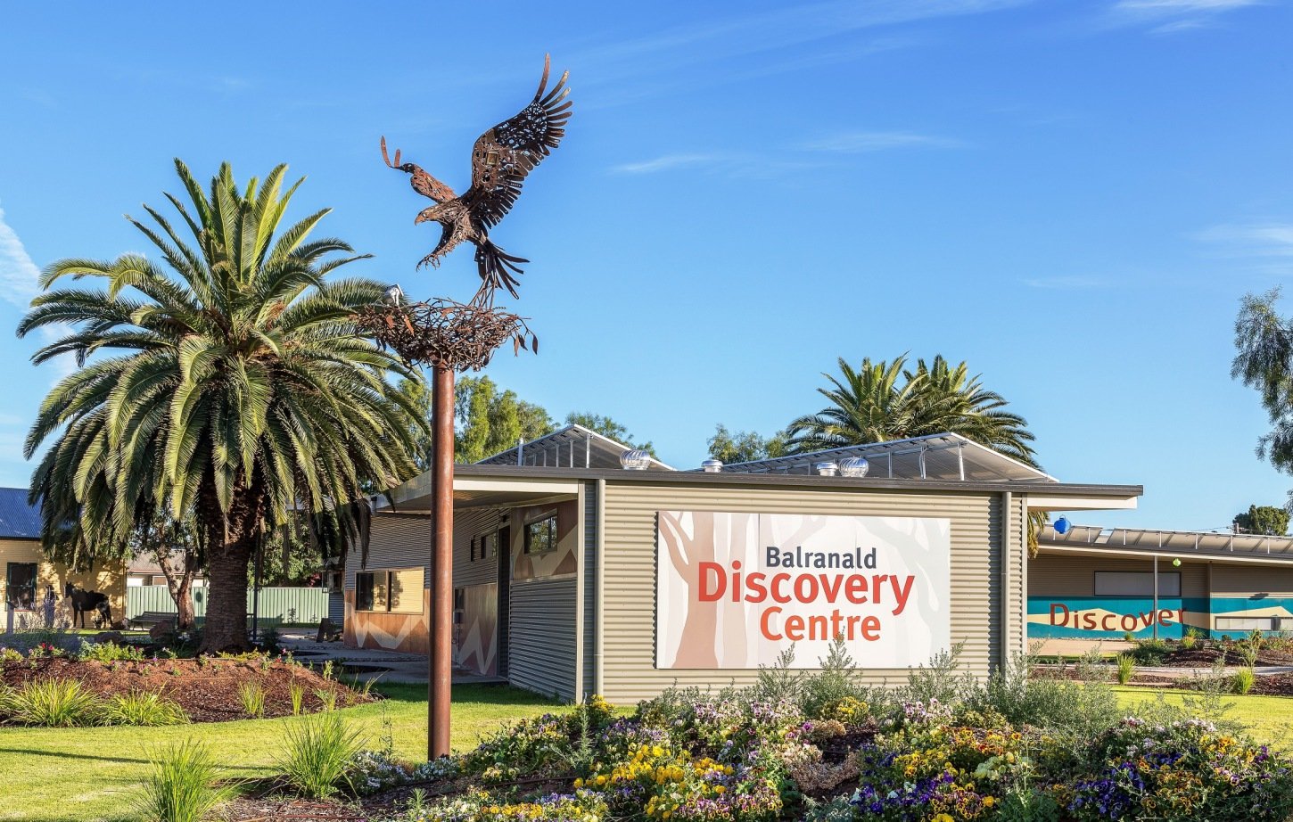 Vote for Balranald Discovery Centre precinct for state award