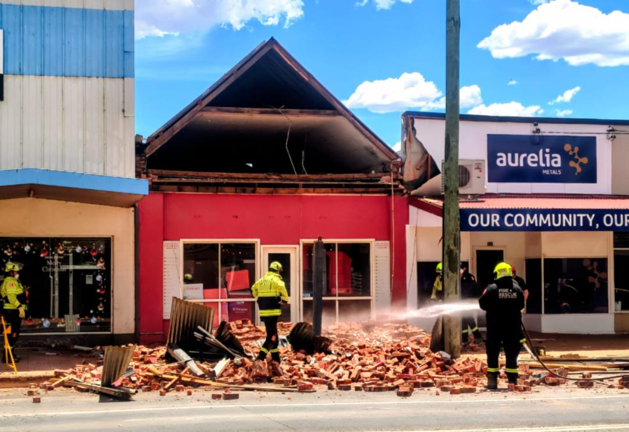 Building collapse in Cobar's main street