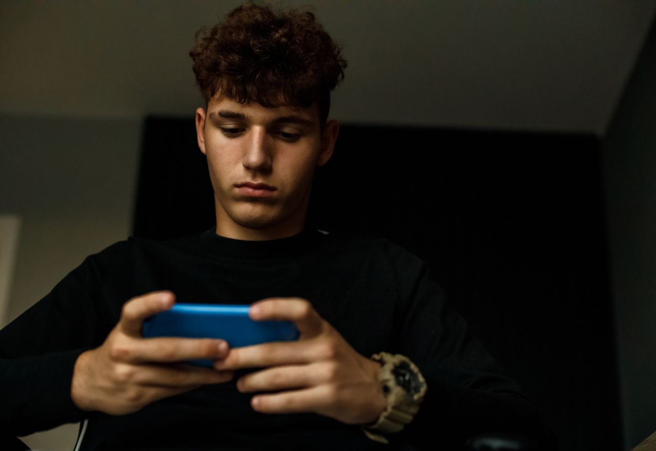 Teens Back Social Media Age Limit