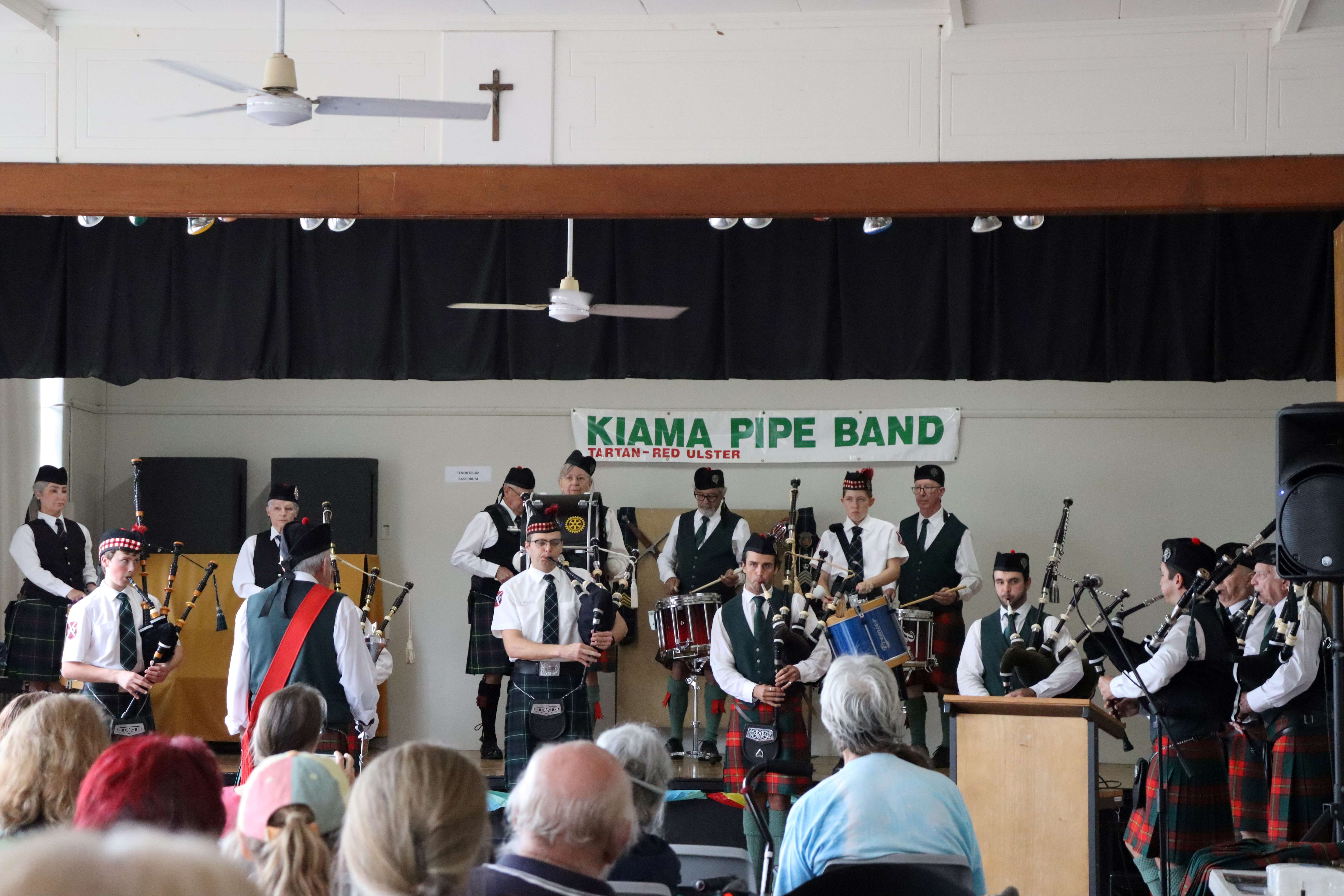 Five-star feedback for 'Pipes and Drums by the Sea'