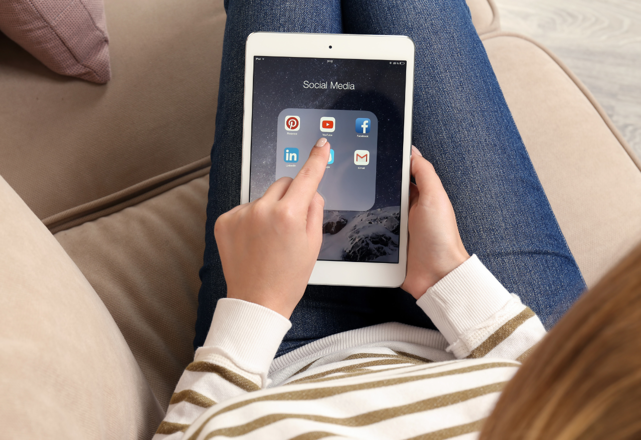 NSW Govt seeks to be heard on High Court challenge to National Social Media Age Ban  