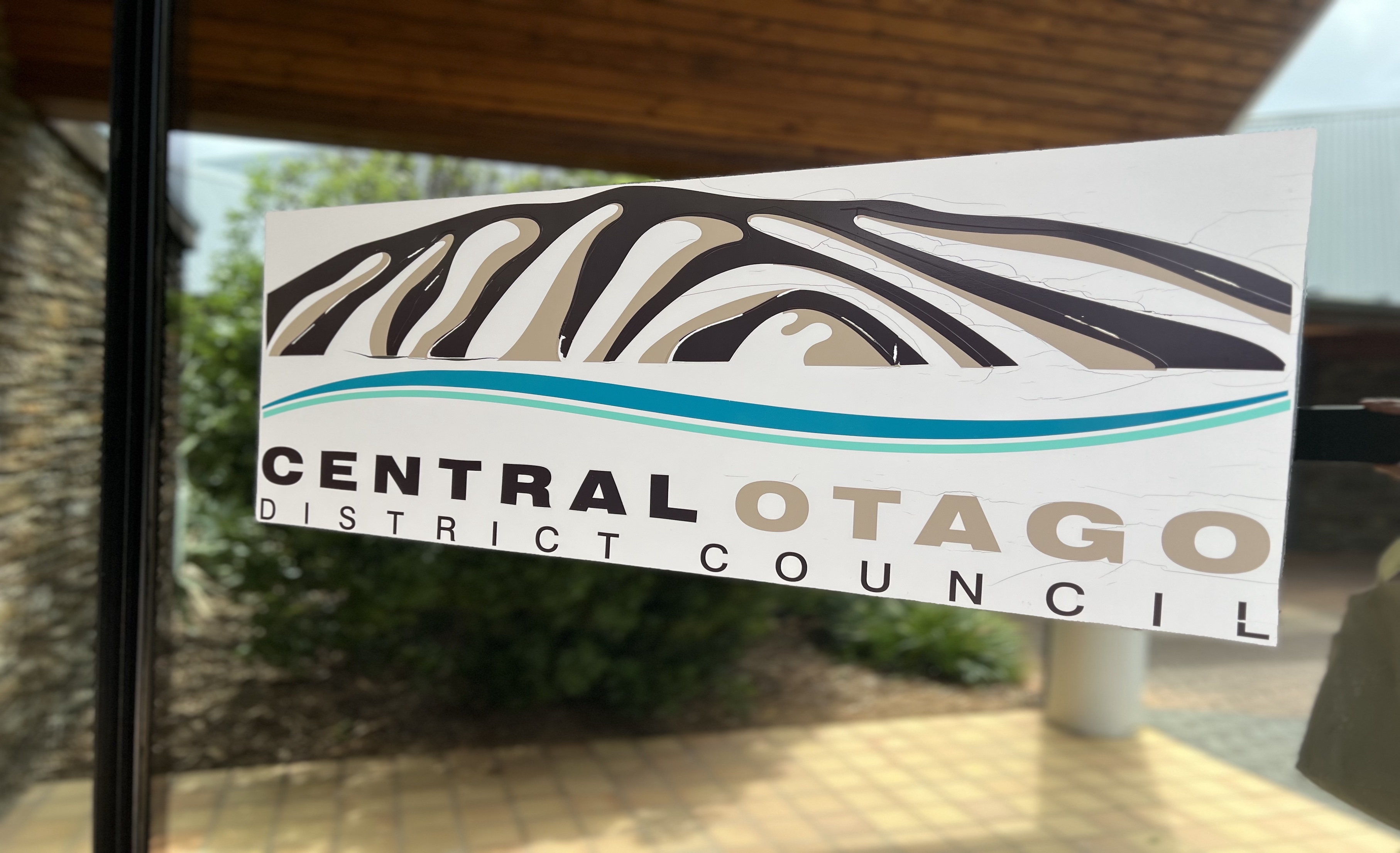 ‘Behave like an adult’: Mayor’s message to building sector