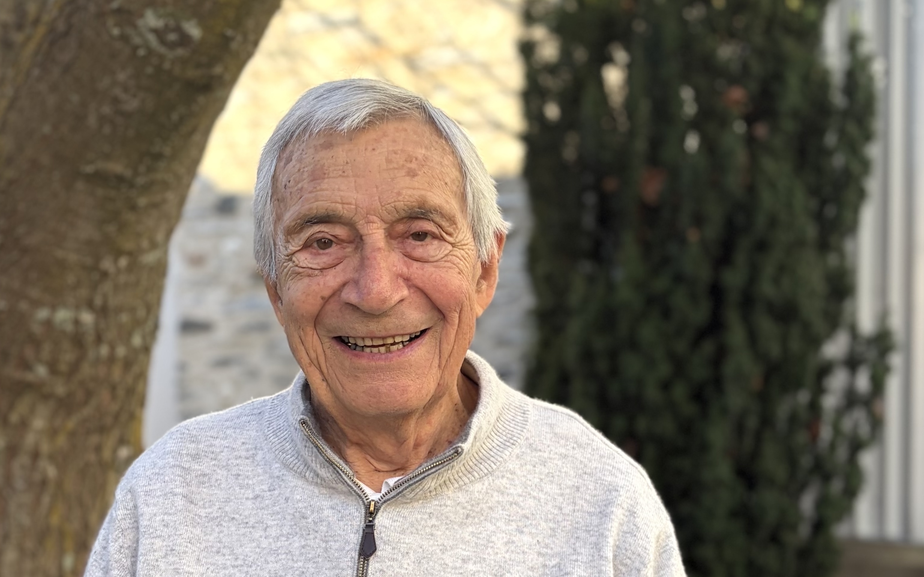 New Zealand Mourns the Loss of Medical Pioneer Professor Colin Mantell