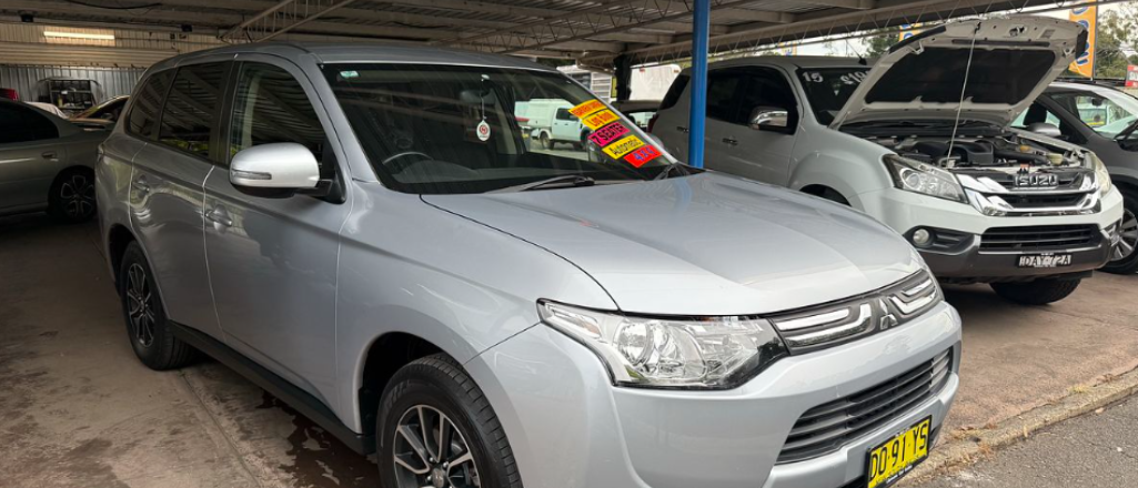 2013 Mitsubishi Outlander LS ZJ