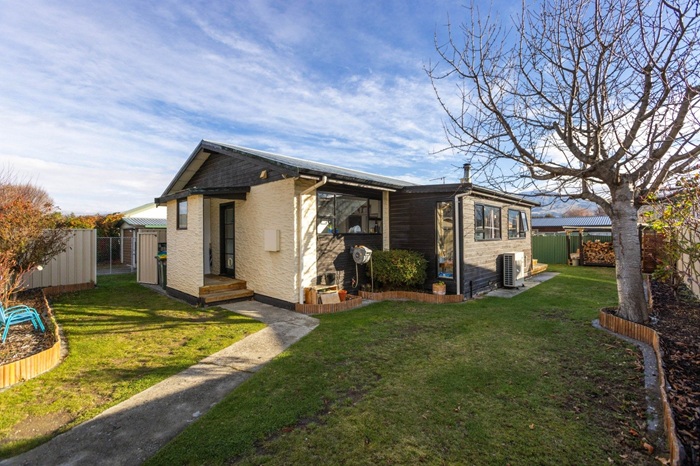 Solid Investment or Future Home in Old Cromwell