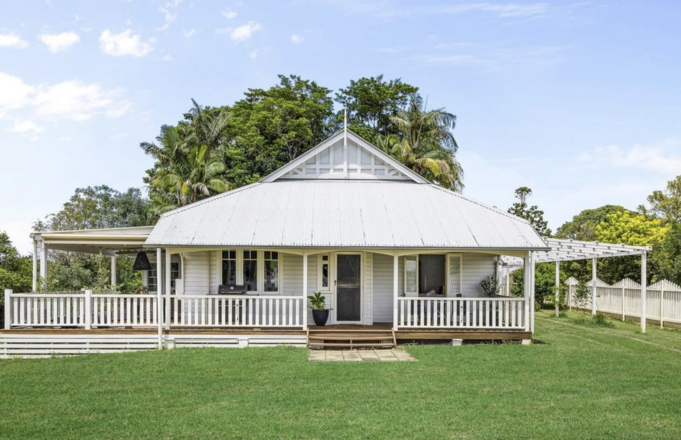 Eureka, 1/257 Whian Road - Character-Filled Queenslander with Granny Flat