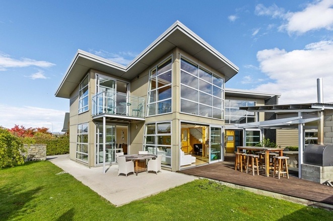 Elevated Living in Clyde with Entertainer’s...