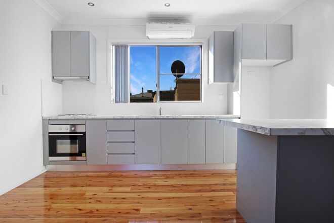 UNDER OFFER Renovated Duplex - Johnson St