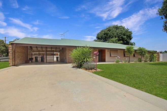 Spacious Four Bedroom Home - Coke St