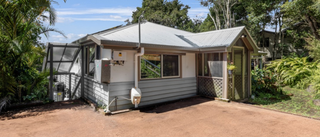 Goonellabah - 4 bed/2 bath Hidden Oasis