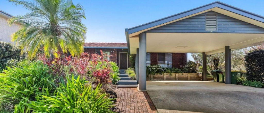 Goonellabah - 3 bed/1 bath elevated haven