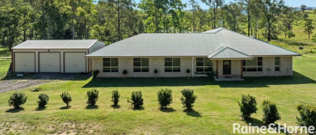 Kyogle - 5 bed/2 bath on 8.3 acres of rolling green