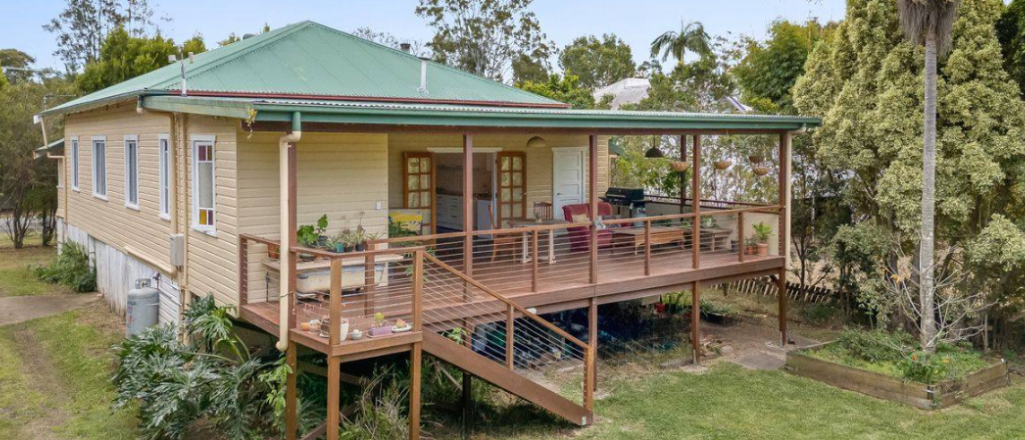 East Lismore - 3 bed/2 bath 1920's home old world charm