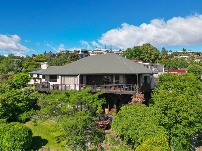 Views, Location - it's right here!